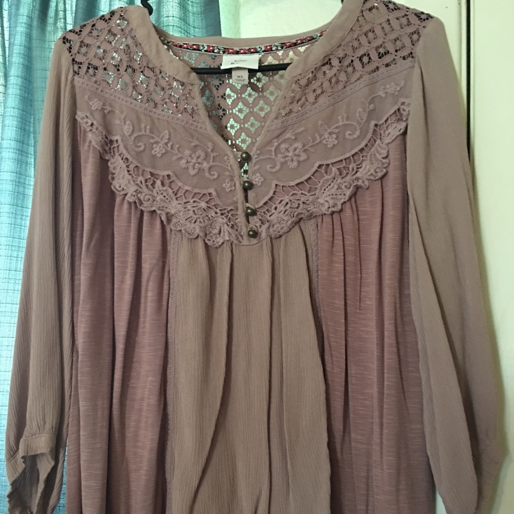 Women’s shirt